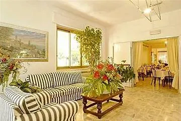 Royal Esplanade Ντιάνο Μαρίνα